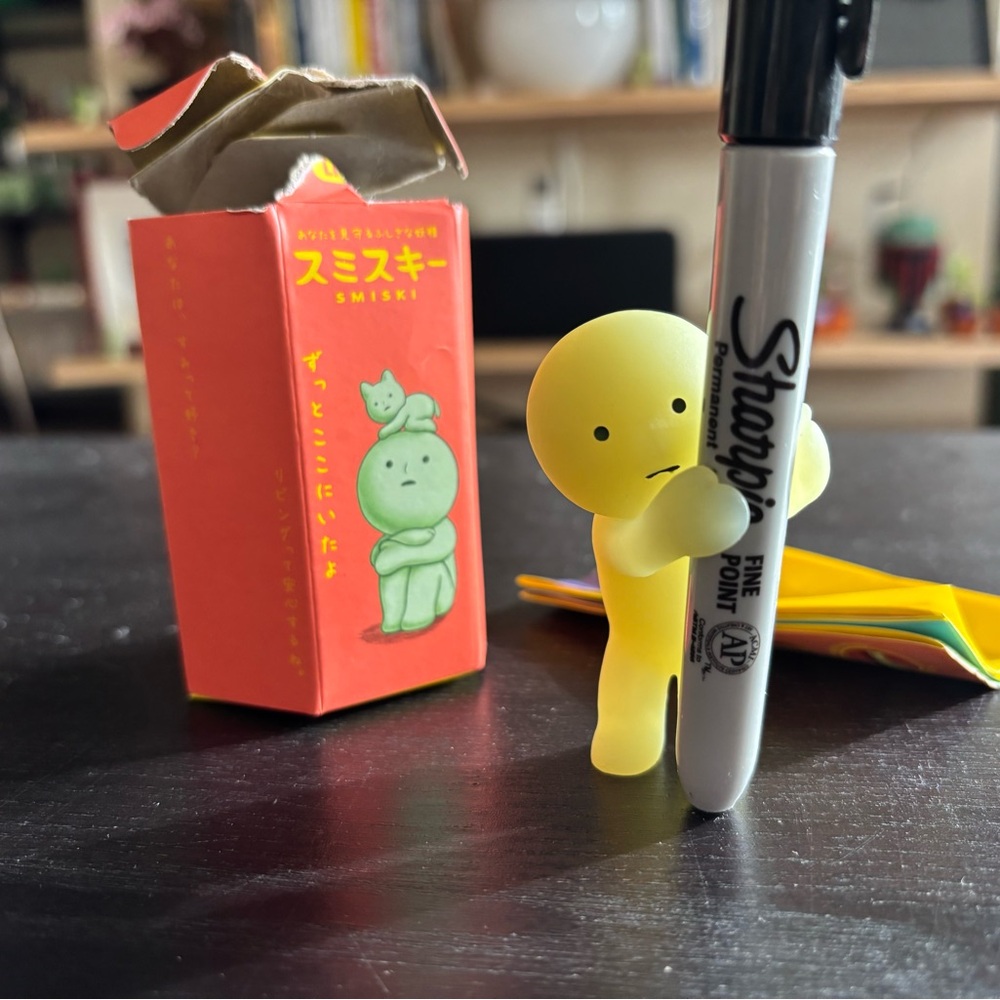 [NEW] Smiski Living series - Hiding